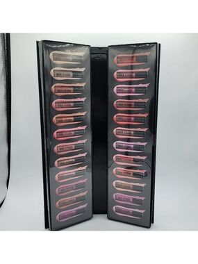 Max Studio Lip Oil Collection NWT #2749